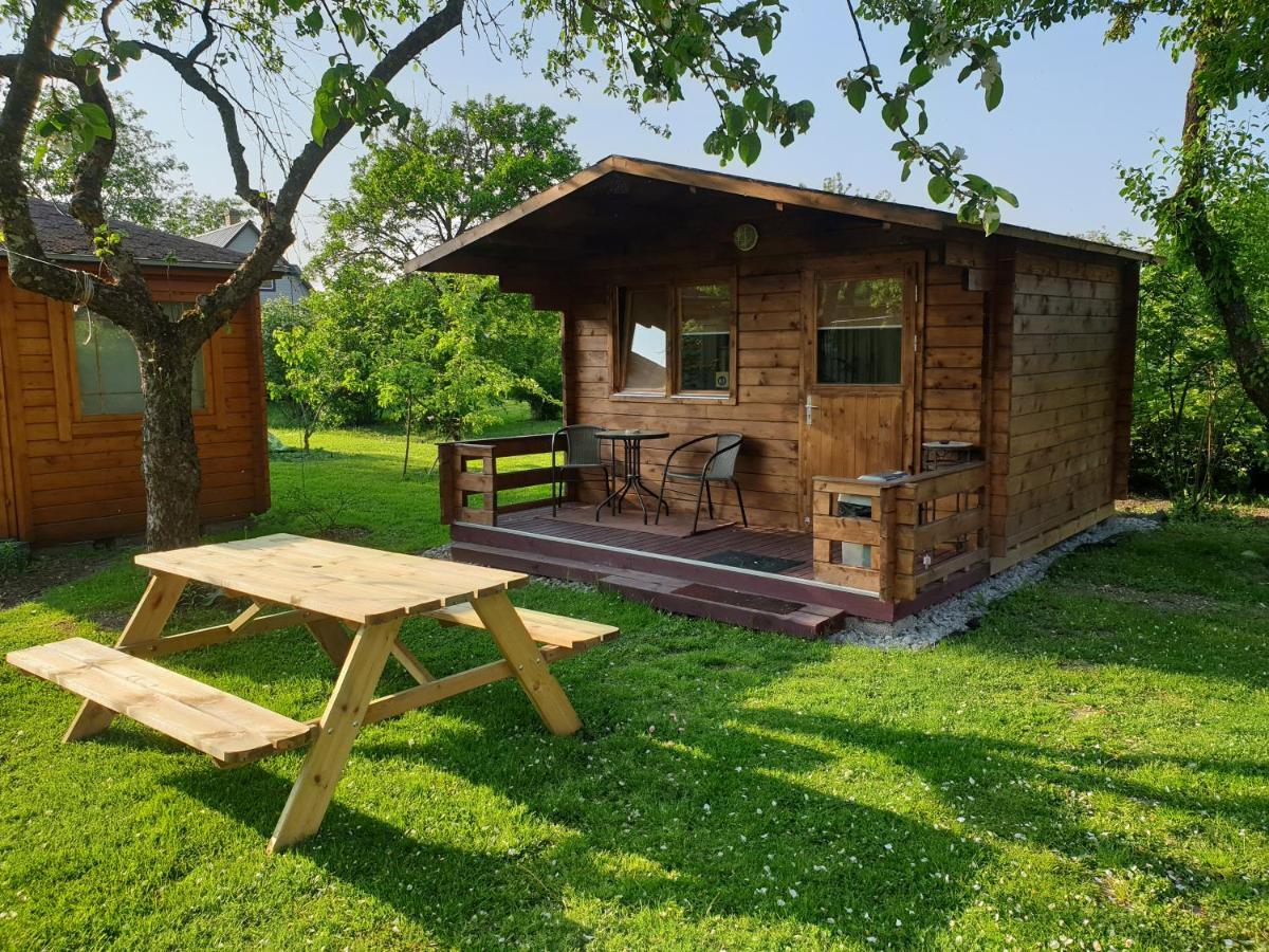 Cozy Summer House With Free Parking Near City Center & Beach Kuressaare Esterno foto